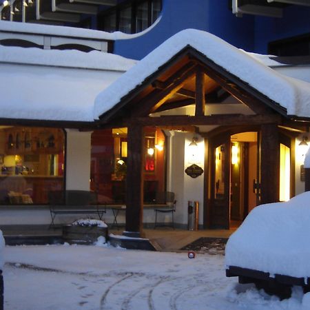 Hotel Baita Clementi Bormio Exterior foto