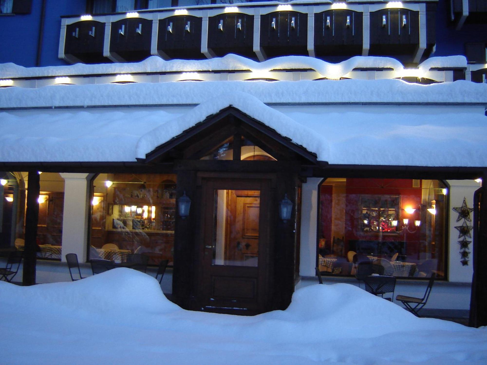 Hotel Baita Clementi Bormio Exterior foto